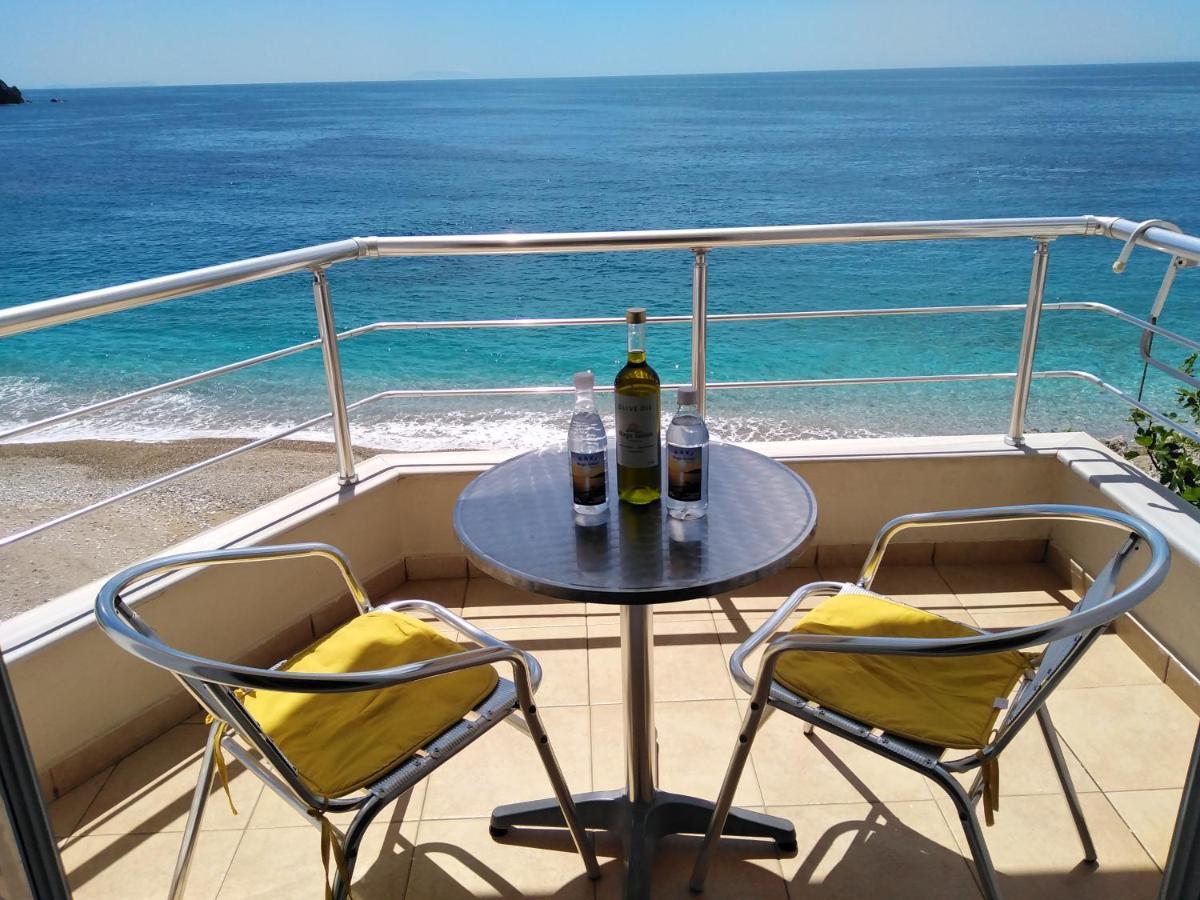 Magic Ionian & Guest house *