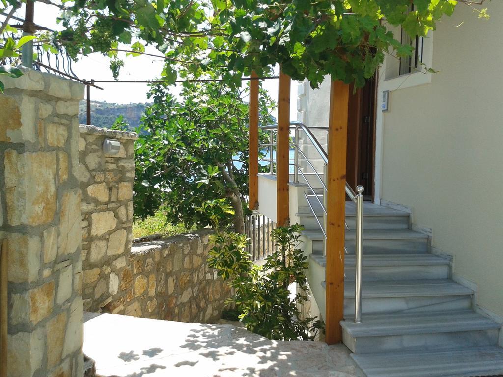 Guest house Magic Ionian & Himare