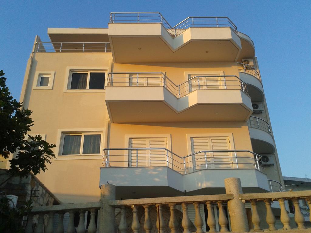 Magic Ionian & Guest house *